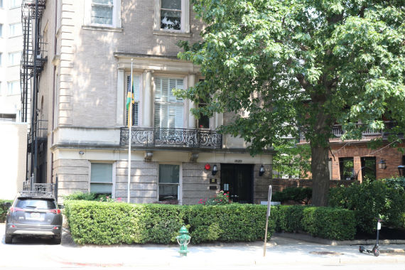 Jamaican Embassy in Washington DC Reopens for Business